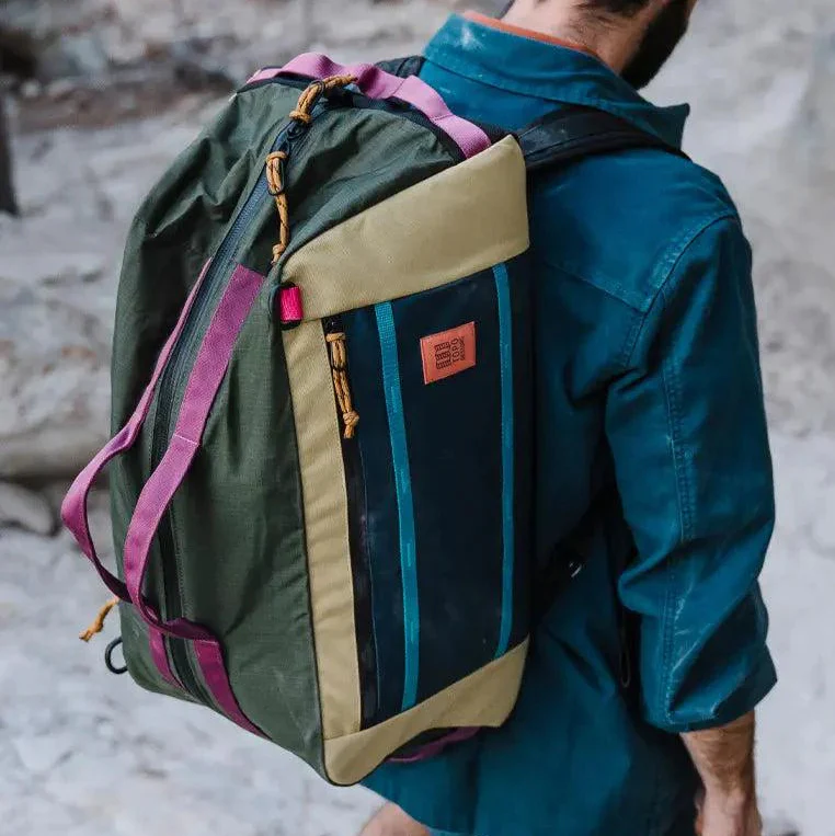 Mountain Duffel 70L Black/Black - Image 7