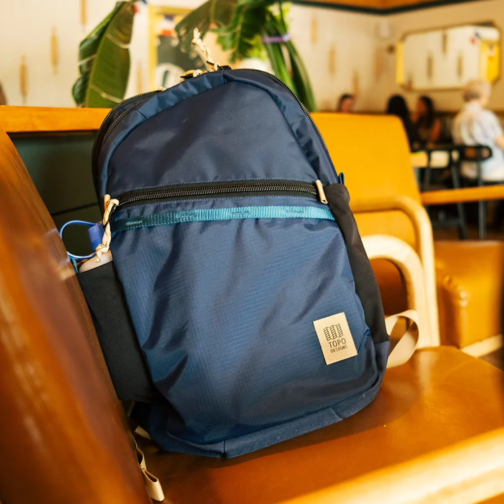 Commuter Backpack 25L Navy/Sahara - Image 4